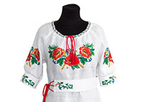 Вишиванка з маками